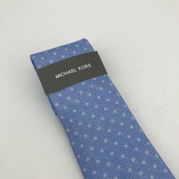 MICHAEL KORS Men's 100% Silk Tie Blue Polka Dot NWT MSRP: $69.50 - Picture 3 of 7